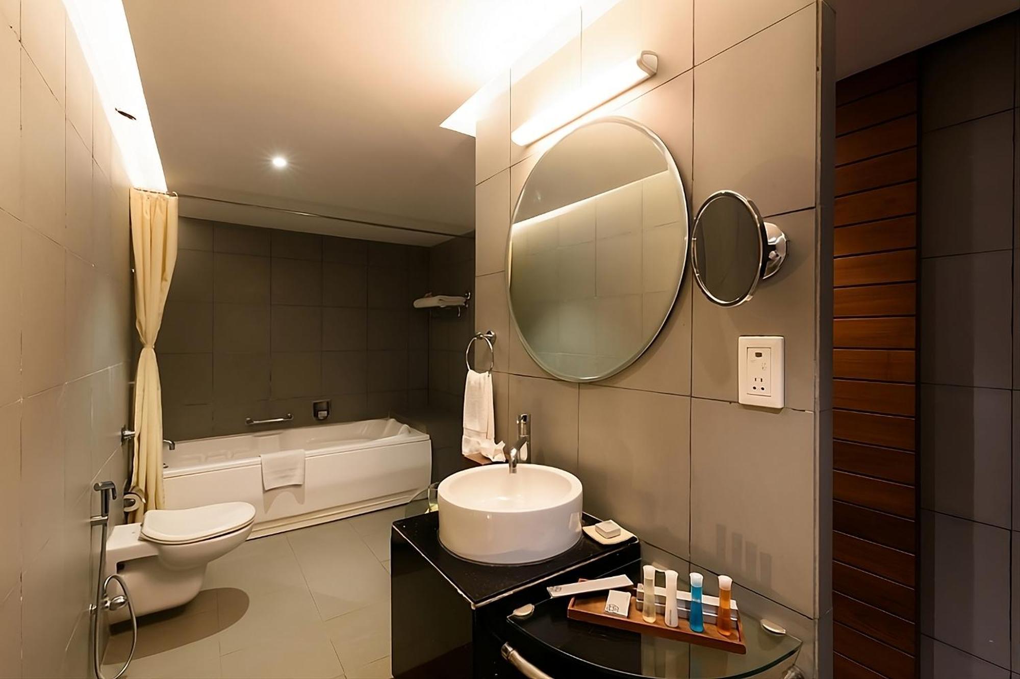 The Golkonda Resort And Spa Haiderabad Buitenkant foto